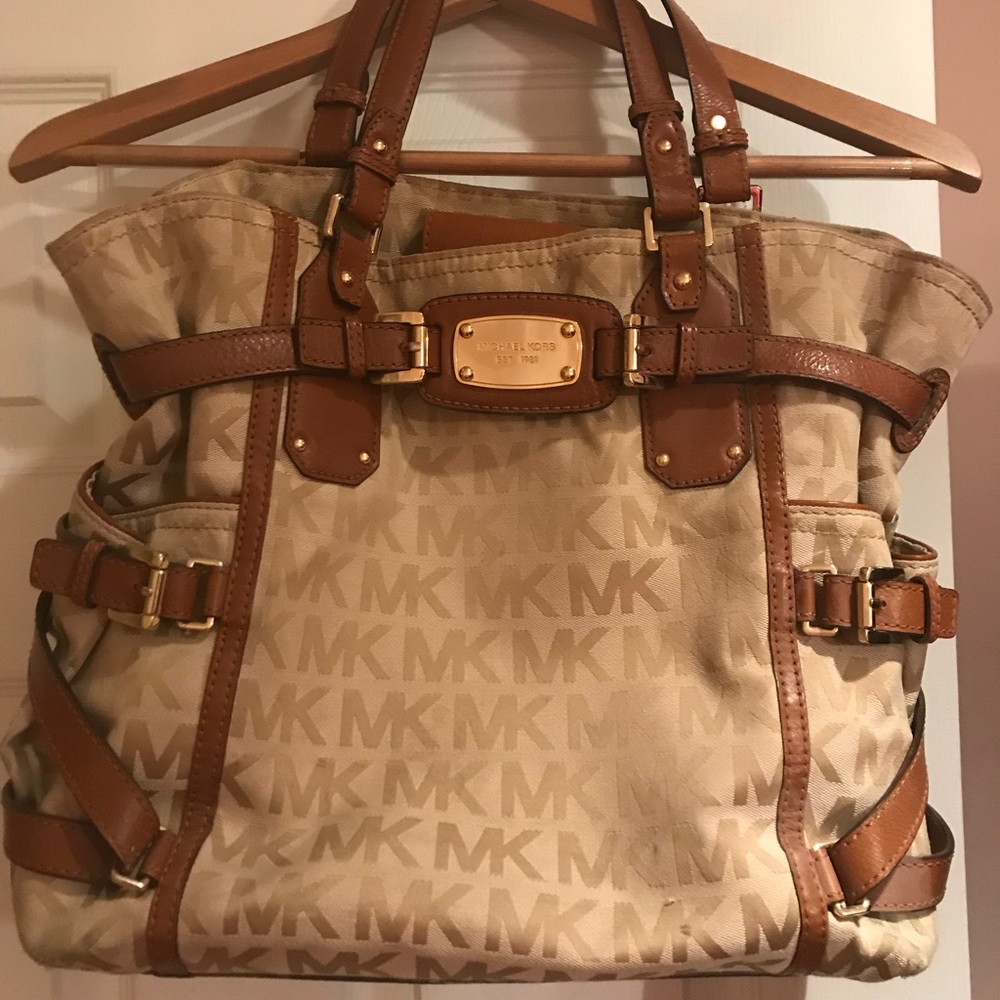 MK Gansevoort Tan/Brge Large Tote